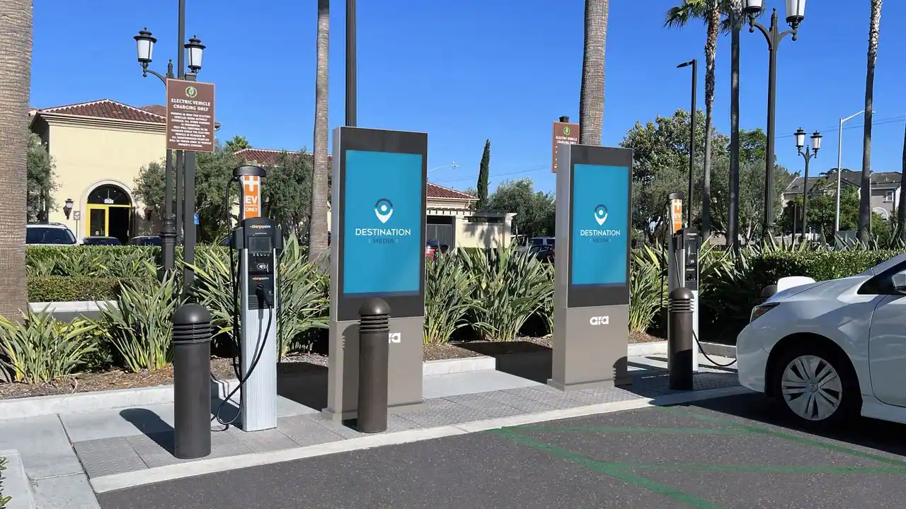 Promote Ev Commercial Charger With Digital Marketing